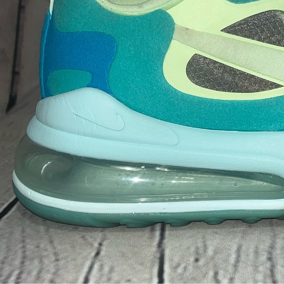 Nike Air Max 270 Reacts “Psychedelic Art” Sneakers Size 9.5 - Picture 12 of 14